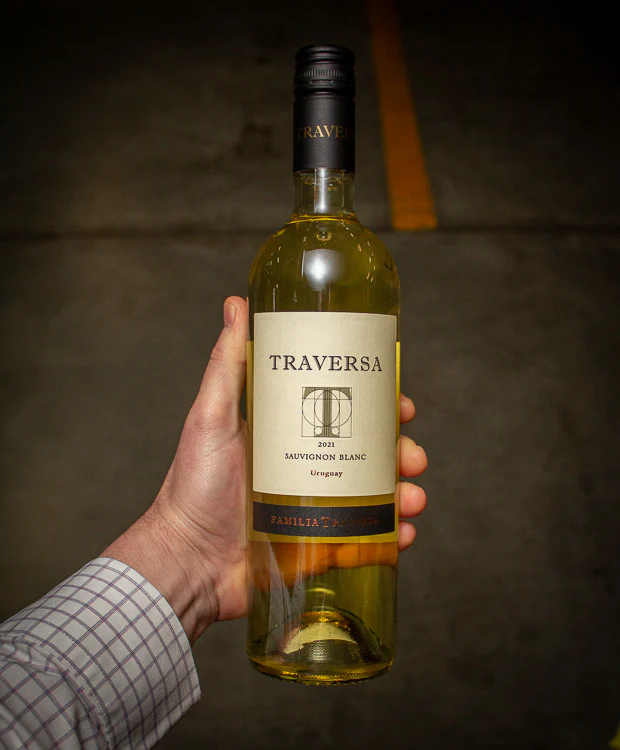 Familia Traversa Sauvignon Blanc Uruguay 2021