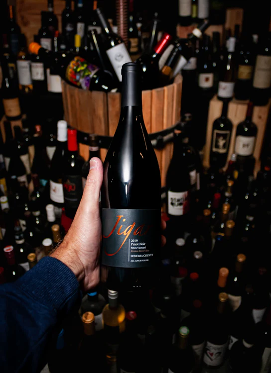 Jigar Wines Pinot Noir Peters Vineyard Russian River Valley 2019 - Image 3